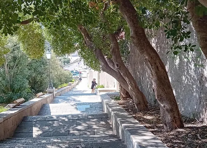 Appartamento Ivo's Garden Prostran Stan U Blizini Starog Grada Ragusa