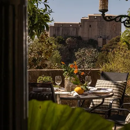 Ivo's Garden Prostran Stan U Blizini Starog Grada Apartman *